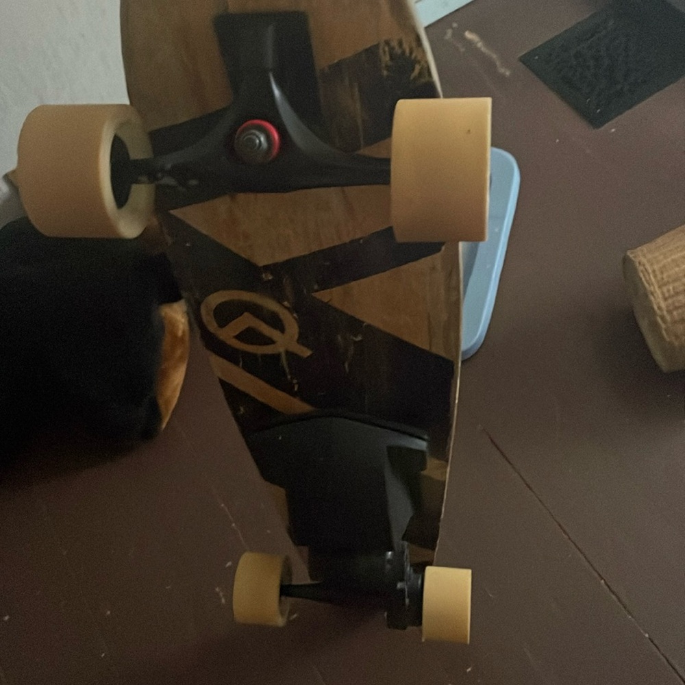 Electric longboard